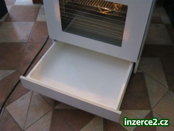 Sporák se sklokeramickou deskou AEG - šíře 60 cm_2 234823_2.jpg