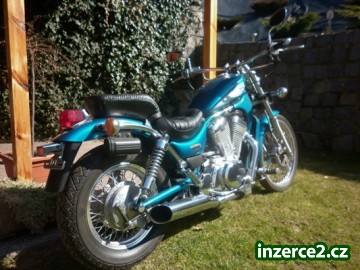 Suzuki VS 800 Intruder_2 234976_2.jpg