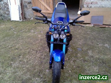 kawasaki gpz 1000rx_1 236906_1.jpg
