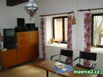 Prodej chalupy v Levíně u Chlumce nad Cidlinou_2 238392_2.jpg