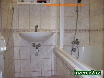 Prodej bytu 2+1, Ostrov, Horská ul._1 239128_1.jpg
