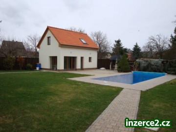 Zrekonstruovaný, podsklepený RD 7+1(garáž, bazén, sauna) Úhonice._2 239698_2.jpg