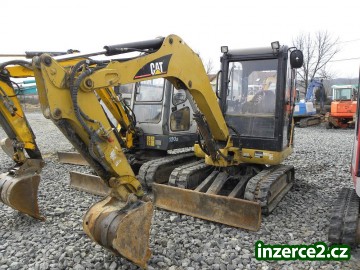 Minibagr CAT 302.5_1 240253_1.jpg