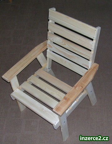 dřevěná zahradní křesílka_1 240362_1.jpg
