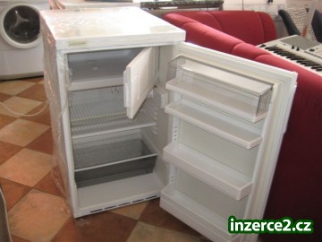Lednice s mrazáčkem LIEBHERR_1 241150_1.jpg