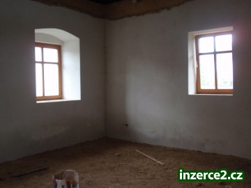 Prodám dva samostatně stojící rodinné domy na cenu pozemku v obci Pšovlky u Rakovníka_1 243370_1.jpg