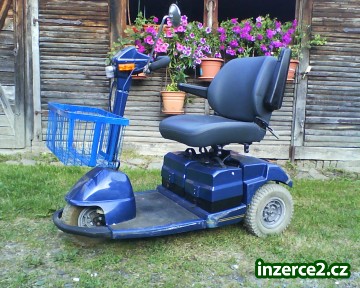 Elektrický invalidní vozík._1 24374_1.jpg