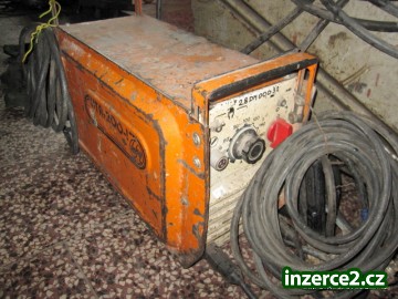 Svařovací usměrňovač UTA 200/1._1 246353_1.jpg