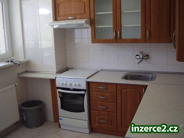 Pronájem kompletně zrekonstruovaného bytu2+1_1 246364_1.jpg