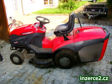 Zahradní traktor XT 200 HD_1 246551_1.jpg