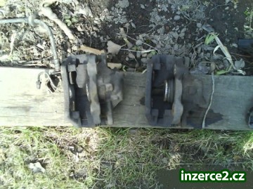 Třmeny na VW Passat B4_1 246952_1.jpg