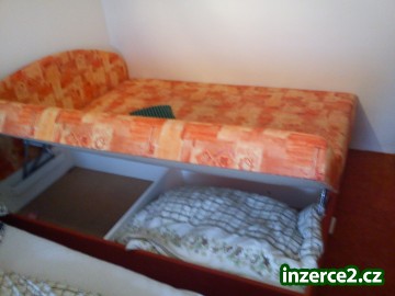 prodám celočalouněnou postel dvojlůžko_2 247793_2.jpg