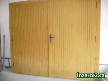garážová vrata dřevěná_1 250177_1.jpg