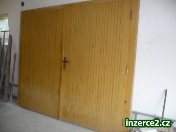 garážová vrata dřevěná_2 250177_2.jpg