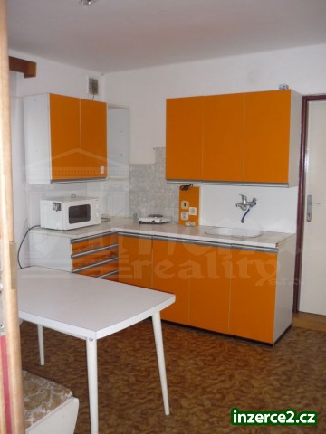 Pronájem zařízeného bytu 1+1 s balkonem v RD_1 251055_1.jpg
