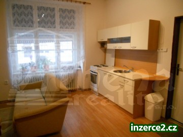 Atypický, zděný byt 3+kk nedaleko centra Hradce Králové_1 251514_1.jpg