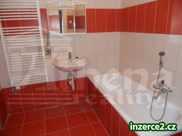 Atypický, zděný byt 3+kk nedaleko centra Hradce Králové_2 251514_2.jpg