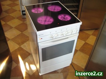 Sporák se sklokeramickou deskou BAUKNECHT - šíře 50 cm_1 251633_1.jpg