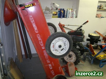 Malotraktor VARI + bohaté příslušenství_2 252705_2.jpg