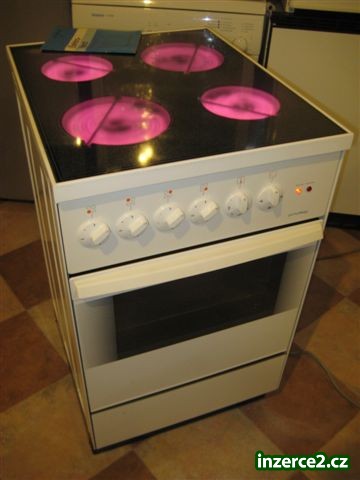 Sporák se sklokeramickou deskou PRIVILEG - šíře 50 cm._2 252763_2.jpg