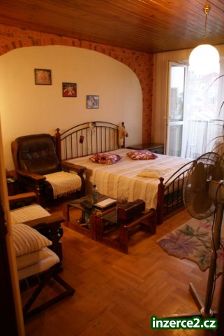 Prodej cihlového bytu 3 +1, 63m2 s výhledem na historickou část Olomouce_1 253645_1.jpg