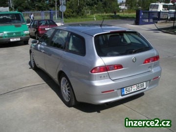 Alfa Romeo 156 1,9 JTD combi_2 254540_2.jpg