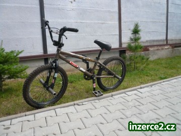 Prodám kolo GT freestyle_1 2549_1.jpg