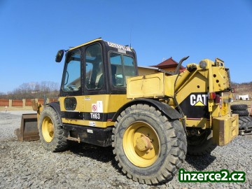 Teleskopický manipulátor CAT-TH 63_2 255224_2.jpg