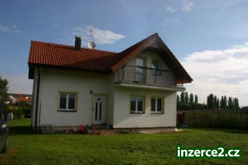 Rodinný dům se zahradou 2500m2_1 255900_1.jpg