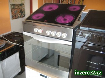Sporák vestavný - Sklokeramická deska + nerezová trouba BALAY_1 256665_1.jpg