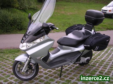 PIAGGIO X8 200_1 25995_1.jpg