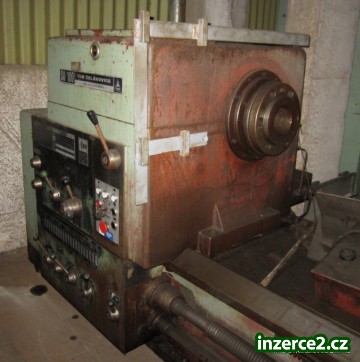 Soustruh hrotový SU 100._2 261040_2.jpg