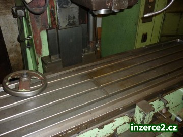 Konzolová frézka FGV 40_2 261153_2.jpg