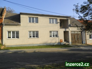PRODEJ RODINNÉHO DOMU VE VŘESOVICÍCH 5+2_1 262338_1.jpg