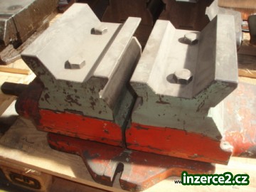 Svěrák prismatický 240mm._1 262541_1.jpg