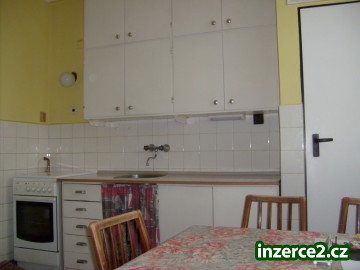 Prodej cihlového, pěkného, prostorného bytu 1+1 s balkonem v centru Zlína_1 263321_1.jpg