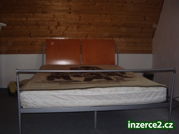 Prodám postel_2 265752_2.jpg