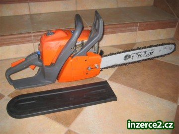 Pila benzínová motorová Oleo-Mac OM 952_2 268485_2.jpg