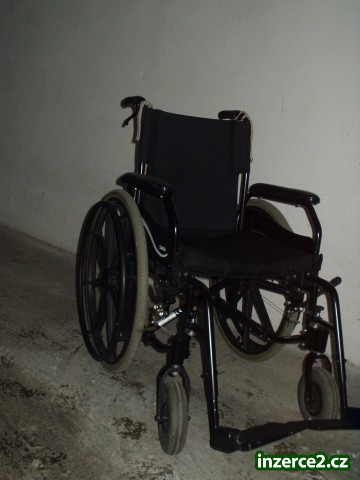soubor pomůcek pro imobilního seniora_2 268802_2.jpg