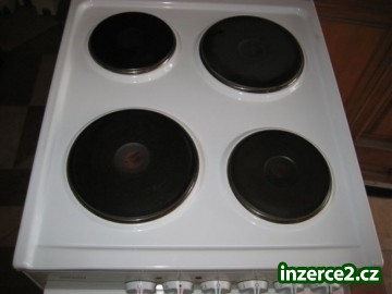 Sporák elektrický BOSCH s horkovzduchem - šíře 50 cm_2 271127_2.jpg