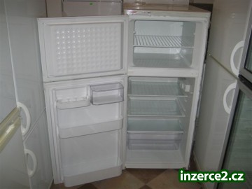 Lednice kombinovaná 2-dveřová BOSCH s boxovým mrazákem._1 273178_1.jpg