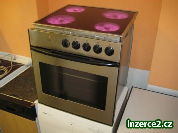 Sporák vestavný - Sklokeramická deska + nerez trouba ZANUSSI_2 273509_2.jpg