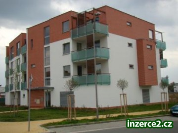 Pronájem bytu 2+kk v HK, Na Plachtě_1 27424_1.jpg