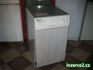 Myčka nádobí vestavná BAUKNECHT_1 274815_1.jpg