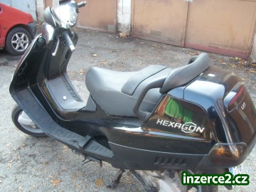 PRODÁM SKUTR PIAGIO 180ccm_2 275956_2.jpg