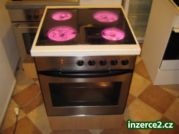 Sporák vestavný - Sklokeramická deska + nerez trouba ELECTROLUX_2 276013_2.jpg