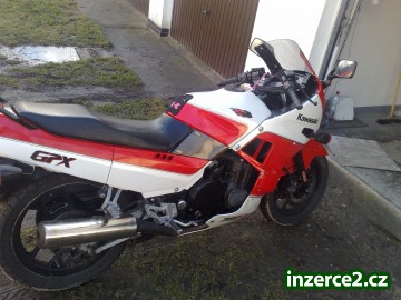 Kawasaki GPX 750_1 278984_1.jpg
