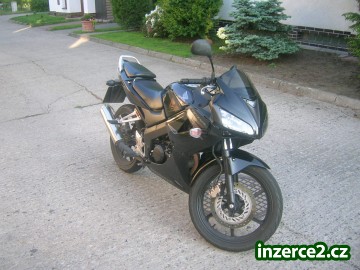 Honda CBR 125, 10 kw + laděný výfuk Leo Vince_1 281892_1.jpg
