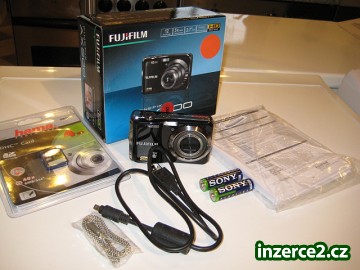 Digitální foťák Fujifilm FinePix AX200_1 282157_1.jpg