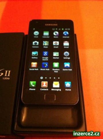 Samsung Galaxy S II I9100 odemkne BLACK 16GB Vestavěná PAMĚTI_1 283410_1.jpg